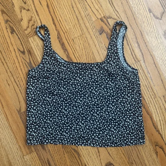 Reformation Floral Black and White tank - Picture 1 of 3